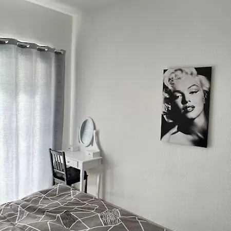 Apartment Zentrale 2 Zimmerwohnung Dusseldorf