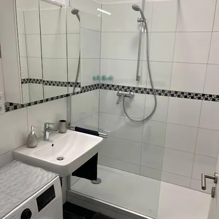 Zentrale 2 Zimmerwohnung Apartment *