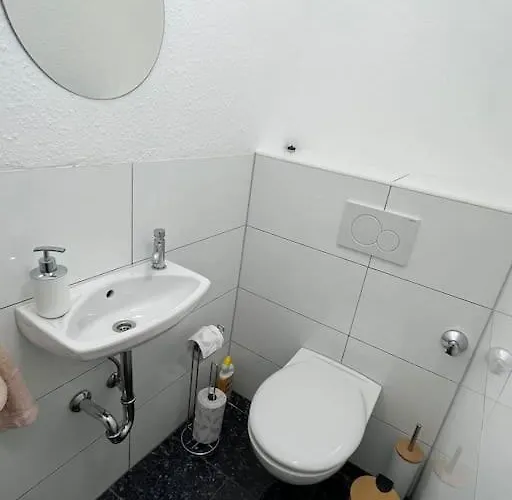 2 Zimmerwohnung * 杜塞尔多夫